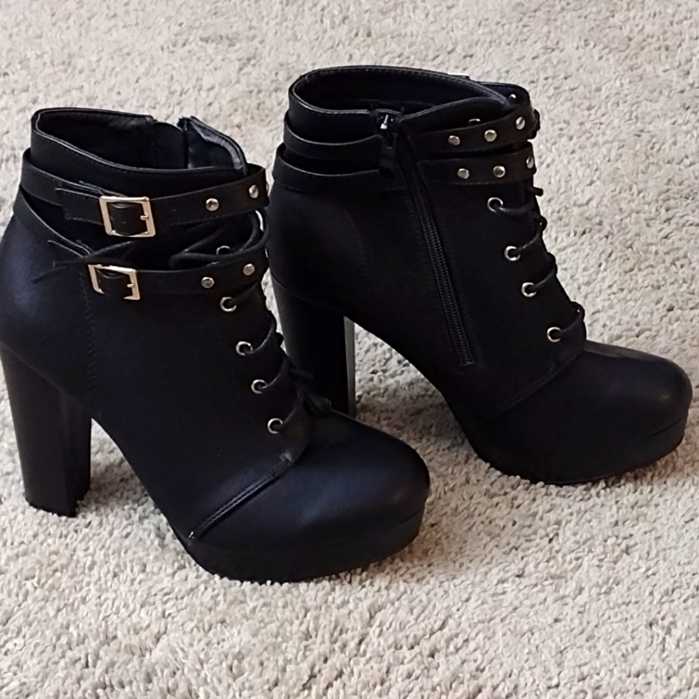 Platform boots
